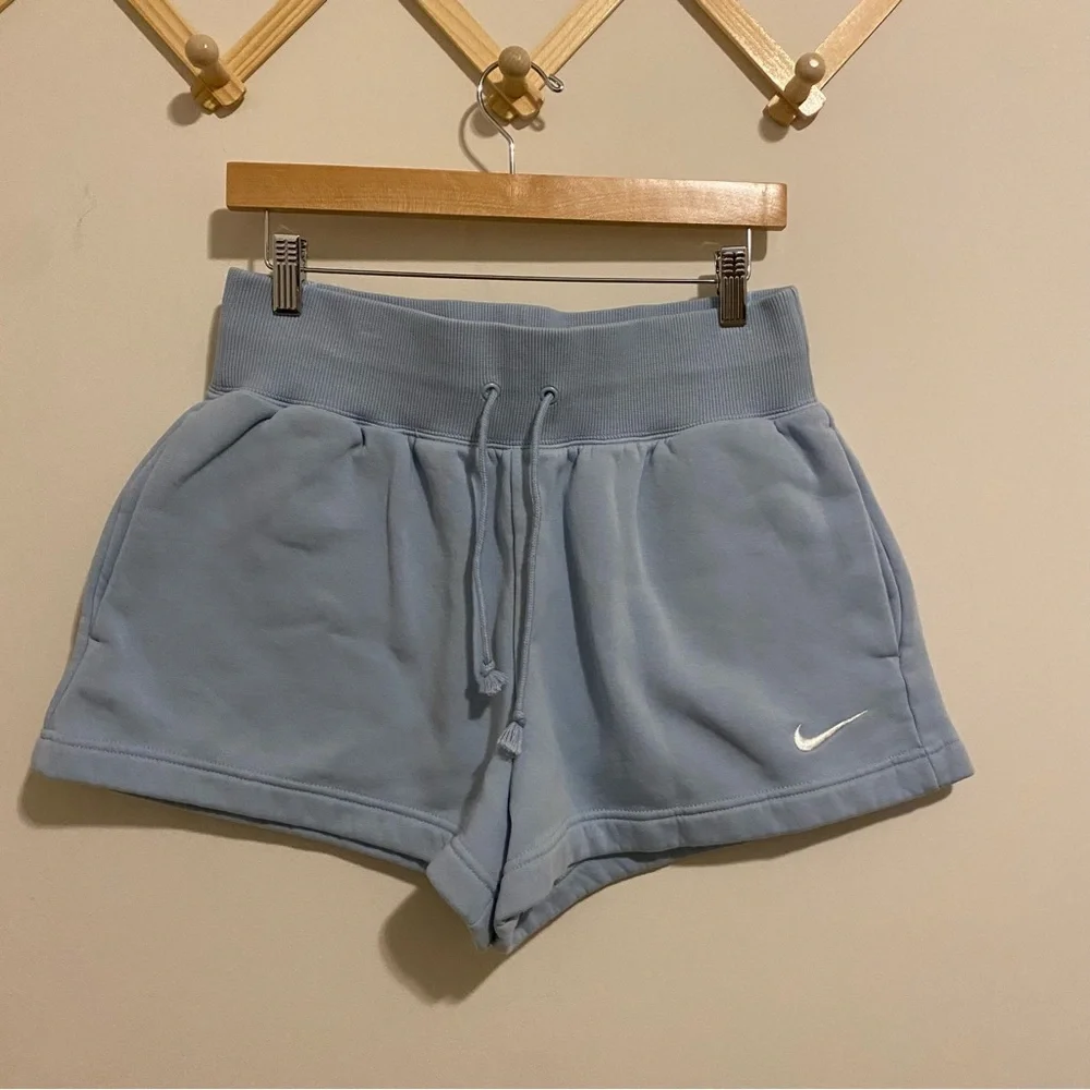 Nike Phoenix Fleece High Waisted Shorts size Medium